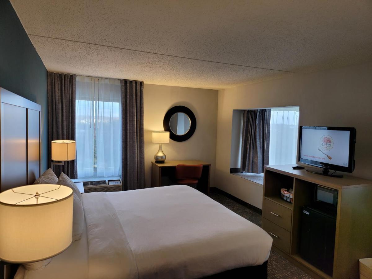 Comfort Inn & Suites Alexandria West Ngoại thất bức ảnh