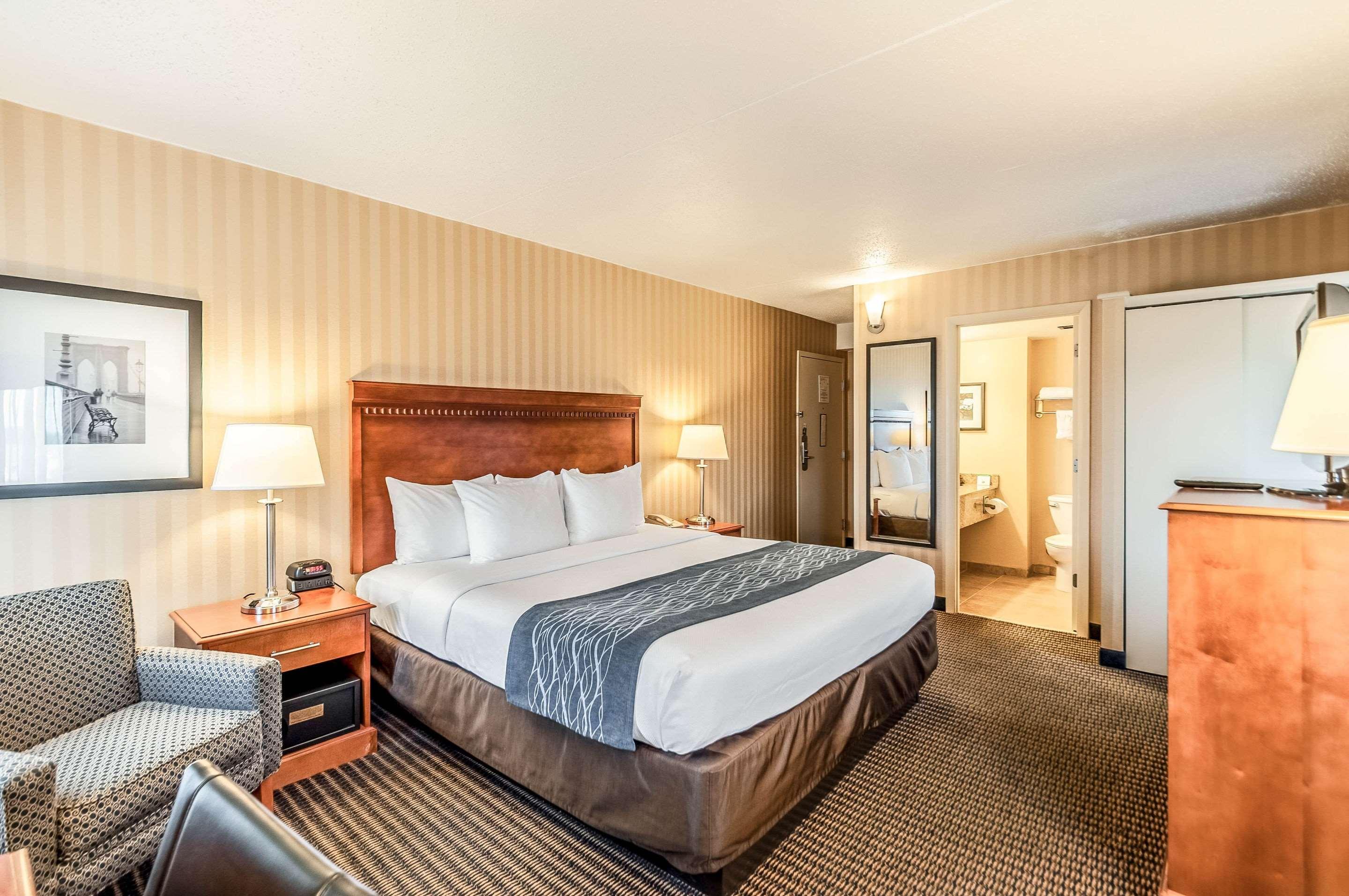 Comfort Inn & Suites Alexandria West Ngoại thất bức ảnh