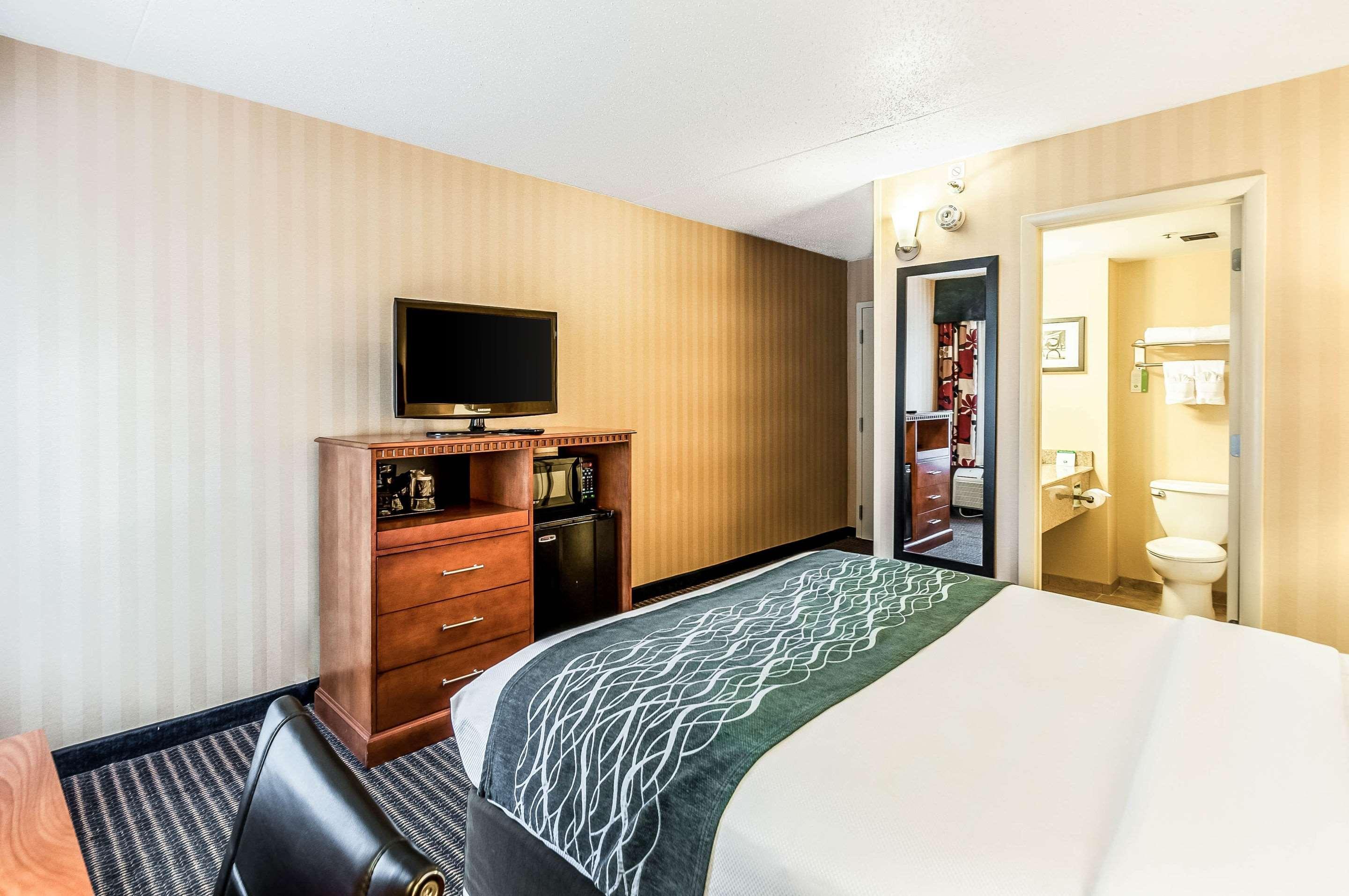 Comfort Inn & Suites Alexandria West Ngoại thất bức ảnh