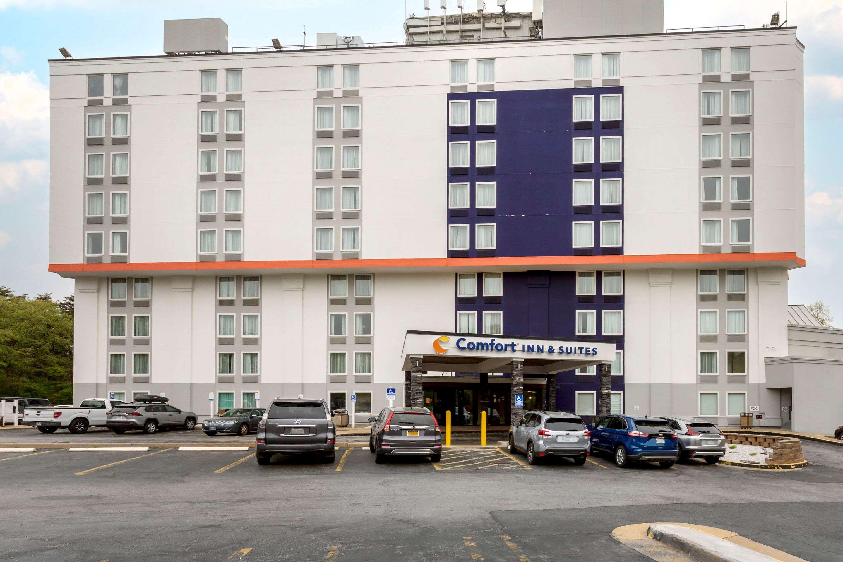 Comfort Inn & Suites Alexandria West Ngoại thất bức ảnh